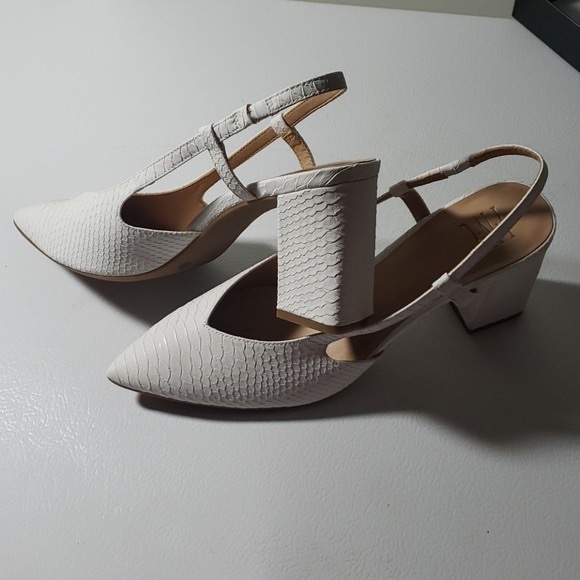 INC International Concepts Shoes - NWB INC WHITE BLOCK HEELS